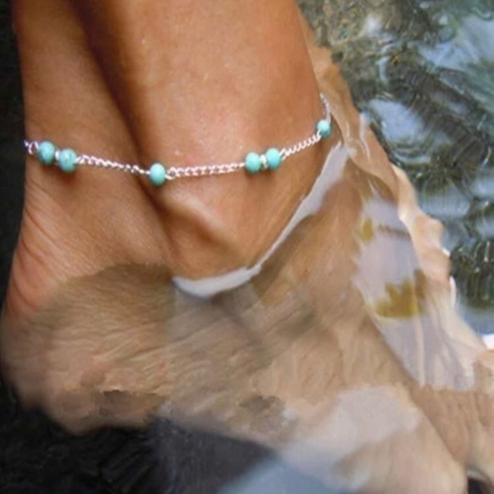 3/$30 🤍 Beaded Anklet